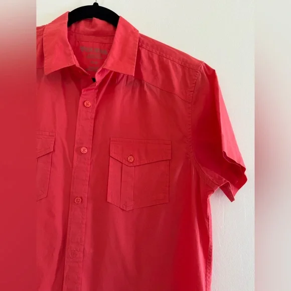 Guess Men's Vibrant Red Casual Button Down Shirt - Picture 3 of 4